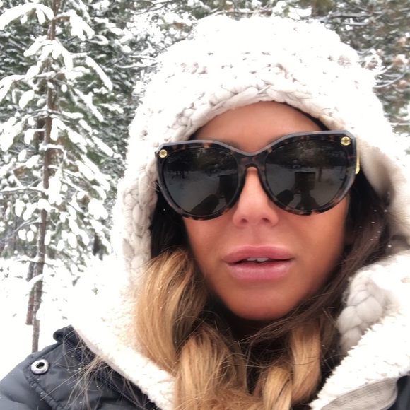 Meet your Posher, Kristin - Picture 3 of 7